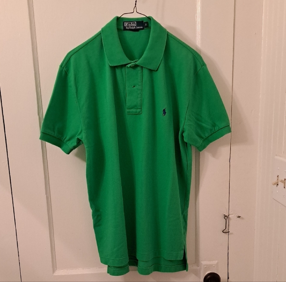 Men's 100% Cotton Polo Shirt by Ralph Lauren. Size Small, Green